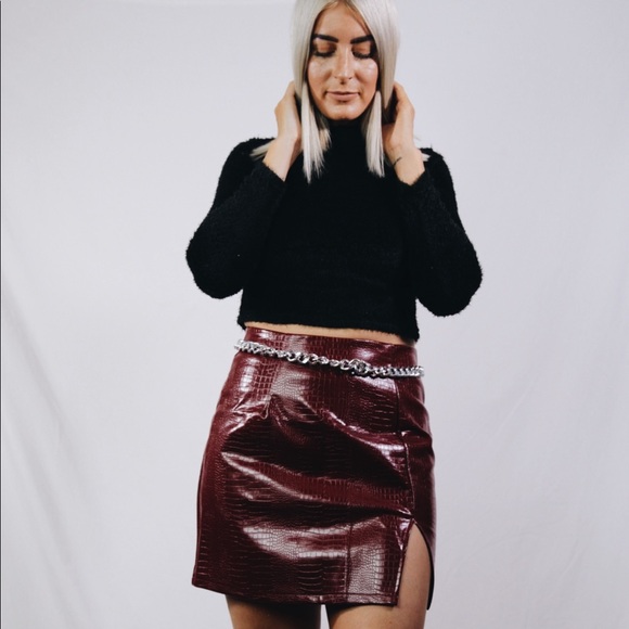 ★ Gentry Snakeskin Mini Skirt ★ - Picture 2 of 9